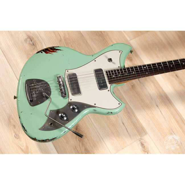 Novo Dealer Limited Nucleus Serus J Guitar – Surf Green over ‘64 3-Tone Burst