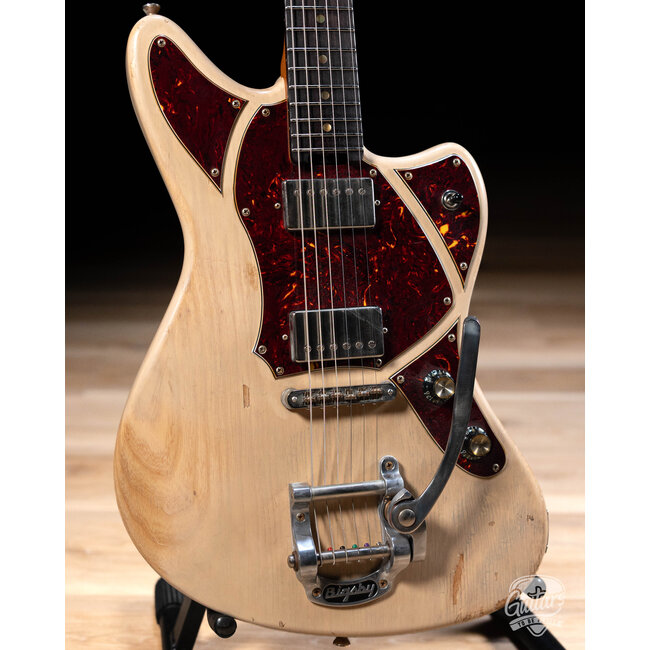 Veritas Riverton Swamp Ash Bigsby Guitar w/ Grizzlies – Trans Desert Sand