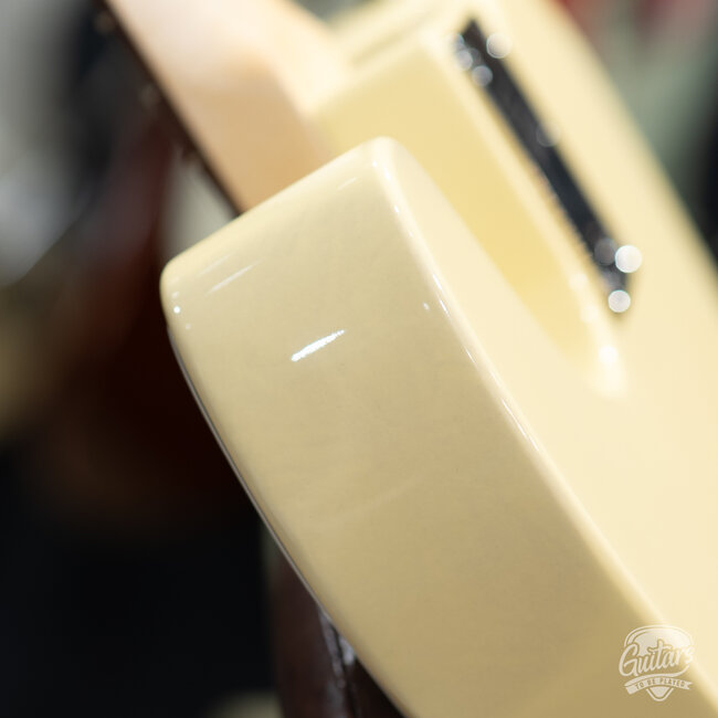 2025 Tuttle Vintage Classic T w/ Case – Vintage White Nitro