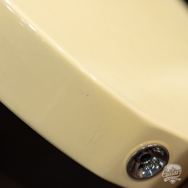 2025 Tuttle Vintage Classic T w/ Case – Vintage White Nitro