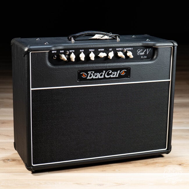 Bad Cat Cub V 40W Hand-Wired EL34 Tube 1x12 Combo w/ Footswitch & Cover