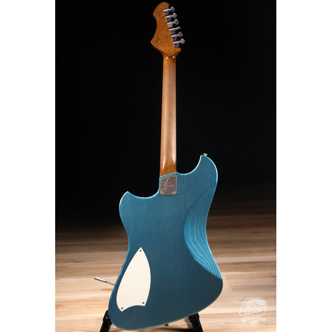 Novo Custom Voltur J Guitar w/ Lollar P-90s – Lake Placid Blue