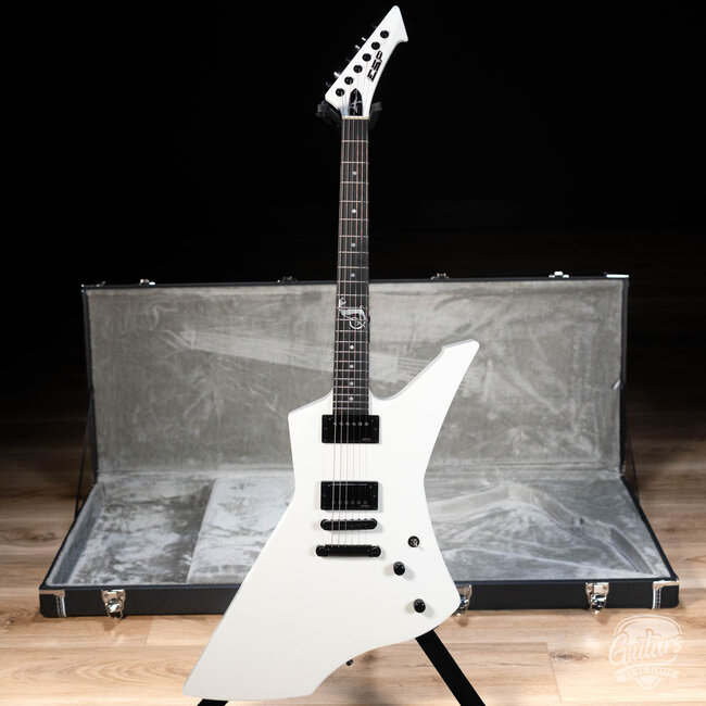 ESP Snakebyte James Hetfield Signature Custom Shop Guitar – Snow White