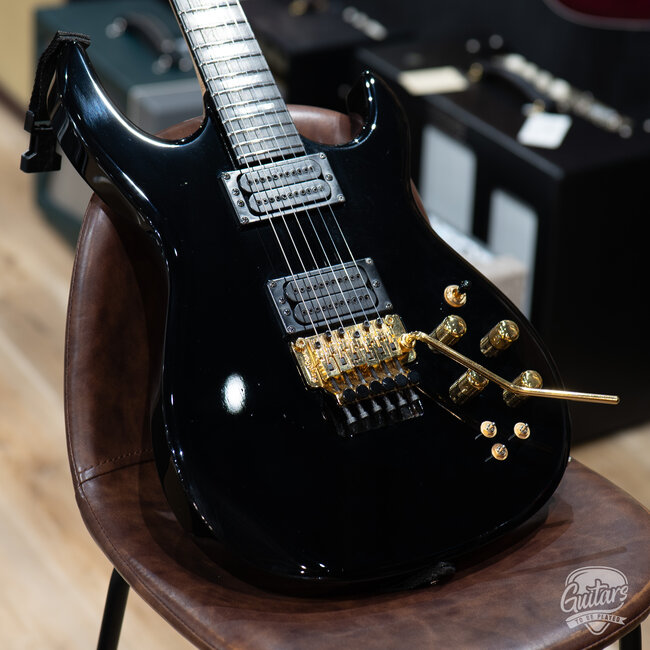 Used Carvin DC200 Neck Through Floyd Rose Guitar w/ Case – Ebony
