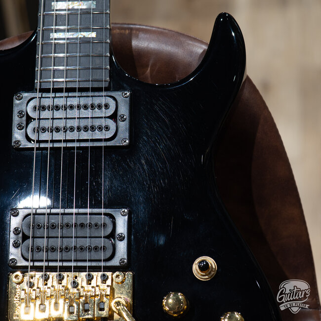 Used Carvin DC200 Neck Through Floyd Rose Guitar w/ Case – Ebony