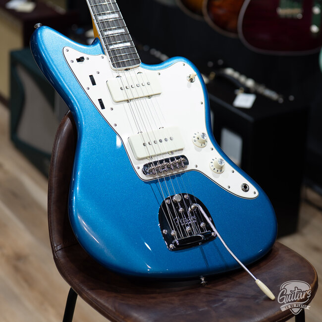 2023 Fender American Vintage II '66 Jazzmaster w/ Case – Lake Placid Blue