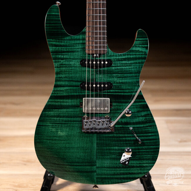 Chapman Scout Traditional S Style Tremolo Guitar w/ Bag – Wildwood
