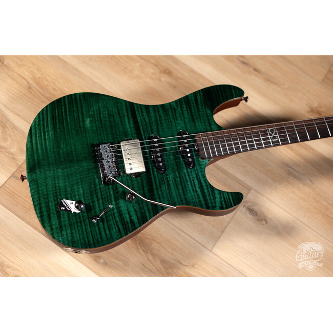 Chapman Scout Traditional S Style Tremolo Guitar w/ Bag – Wildwood