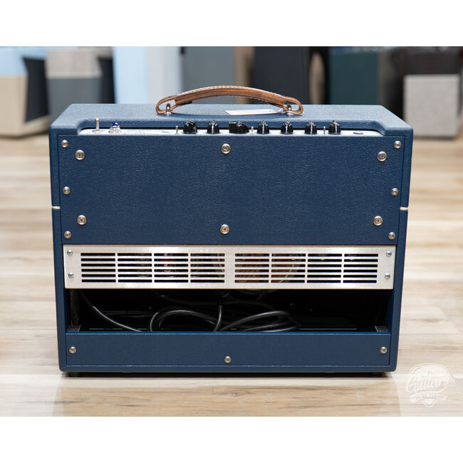 Carr Amps Skylark Special 12W 1x12” Combo – Navy Blue w/ Tan Handle