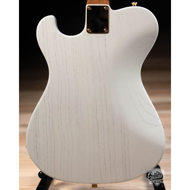 Veritas Portlander Bigsby w/ Grizzlies, Roasted Maple & RW Neck – White