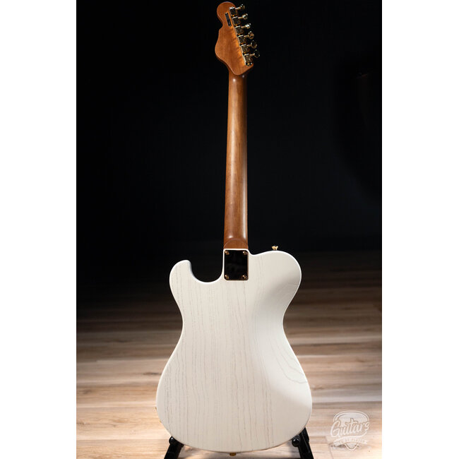 Veritas Portlander Bigsby w/ Grizzlies, Roasted Maple & RW Neck – White