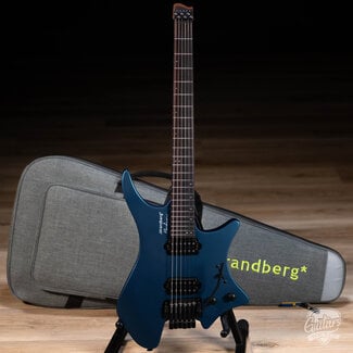Strandberg Strandberg Boden Essential 6 Tremolo Headless Guitar – Whale Blue