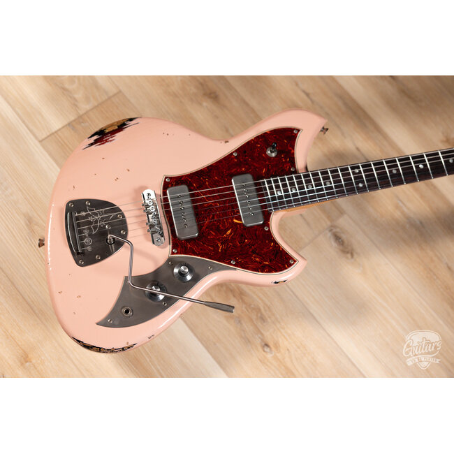 Novo Dealer Limited Nucleus Serus J Guitar – Shell Pink over ‘64 3-Tone Burst