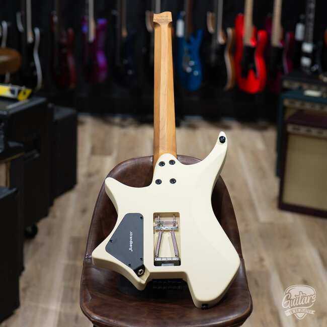 Strandberg Boden Essential 6 Tremolo Headless Guitar – Dune (B-stock)