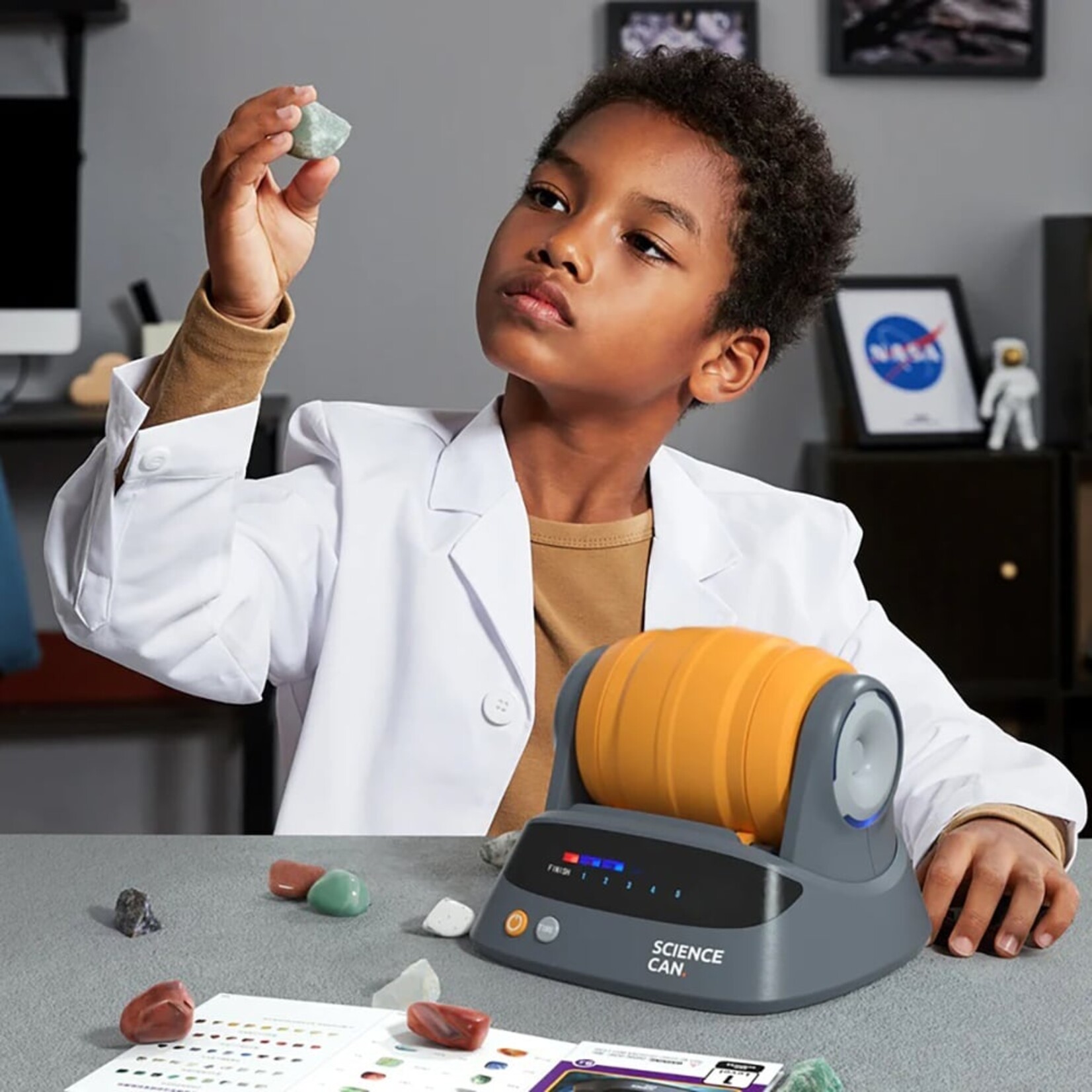 Polisseuse de pierres (Multilingue)