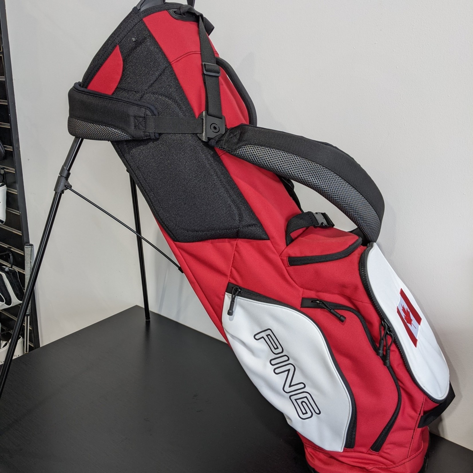 PING Ping Hoofer Lite Canada Flag Golf Bag