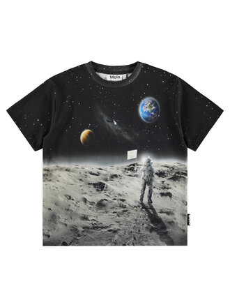 Molo Riley - Moon Traveller