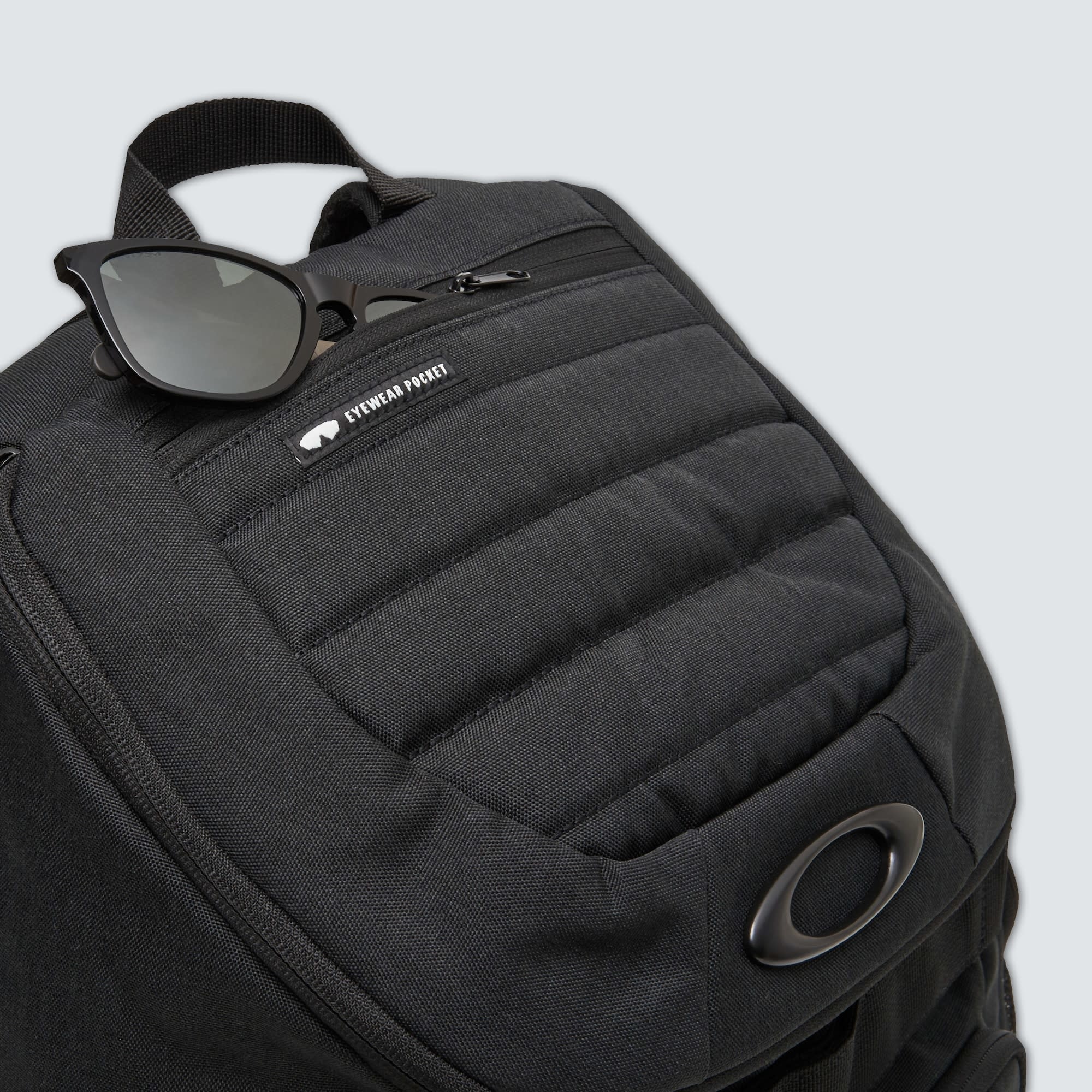 OAKLEY OAKLEY ENDURO 3.0 BIG BACKPACK (BLACKOUT)
