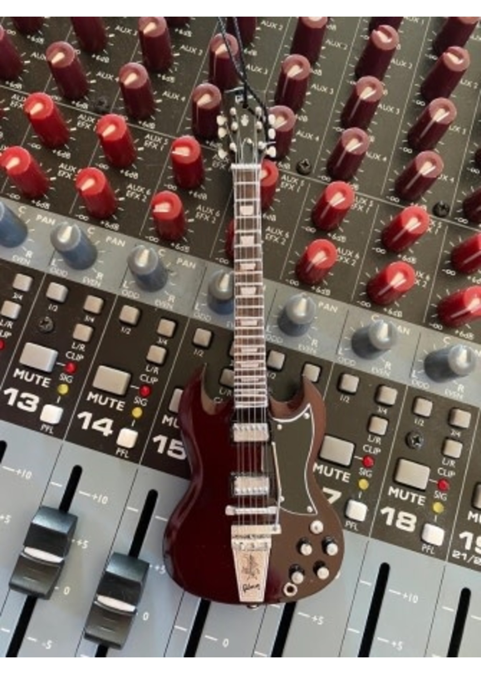 Hal Leonard Gibson Holiday Ornament 1964 SG Standard
