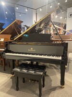 Heintzman & Co Pre-Owned Heintzman & Co Grand Piano 5'6" Polished Ebony