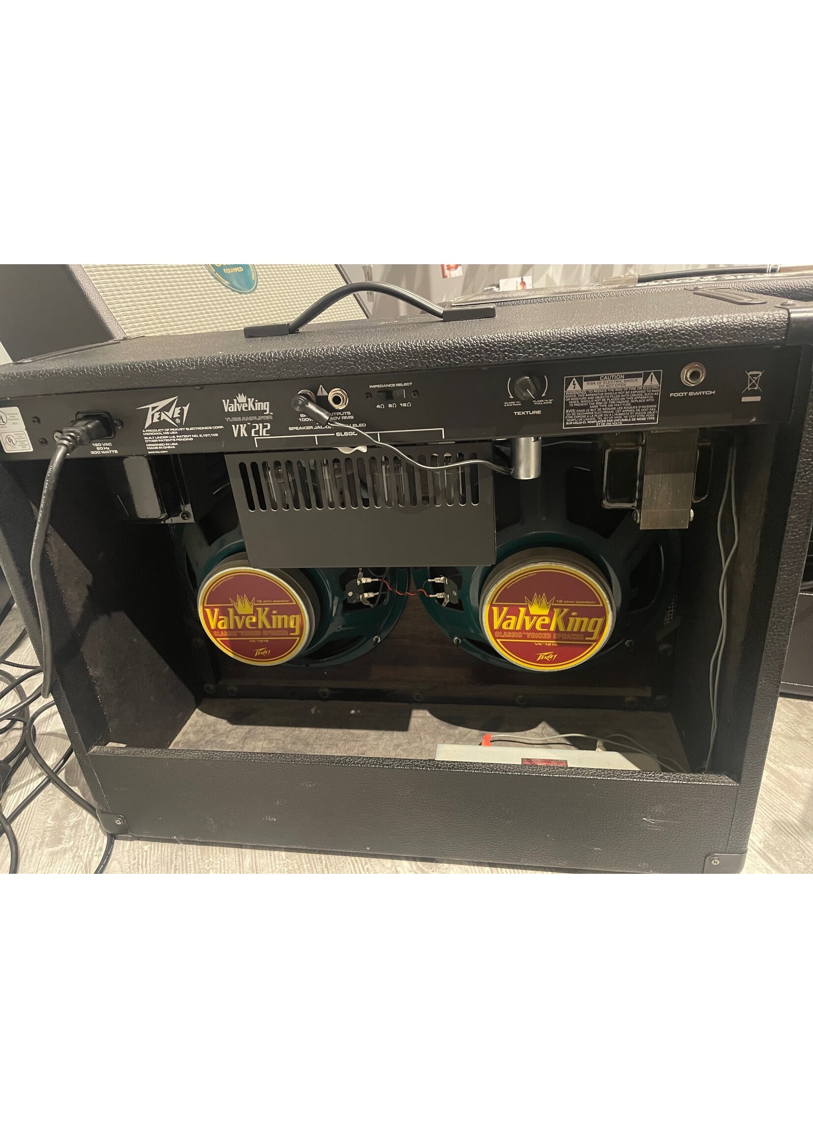 Peavey Pre-Owned Peavey ValveKing VK212 Tube Amplifier