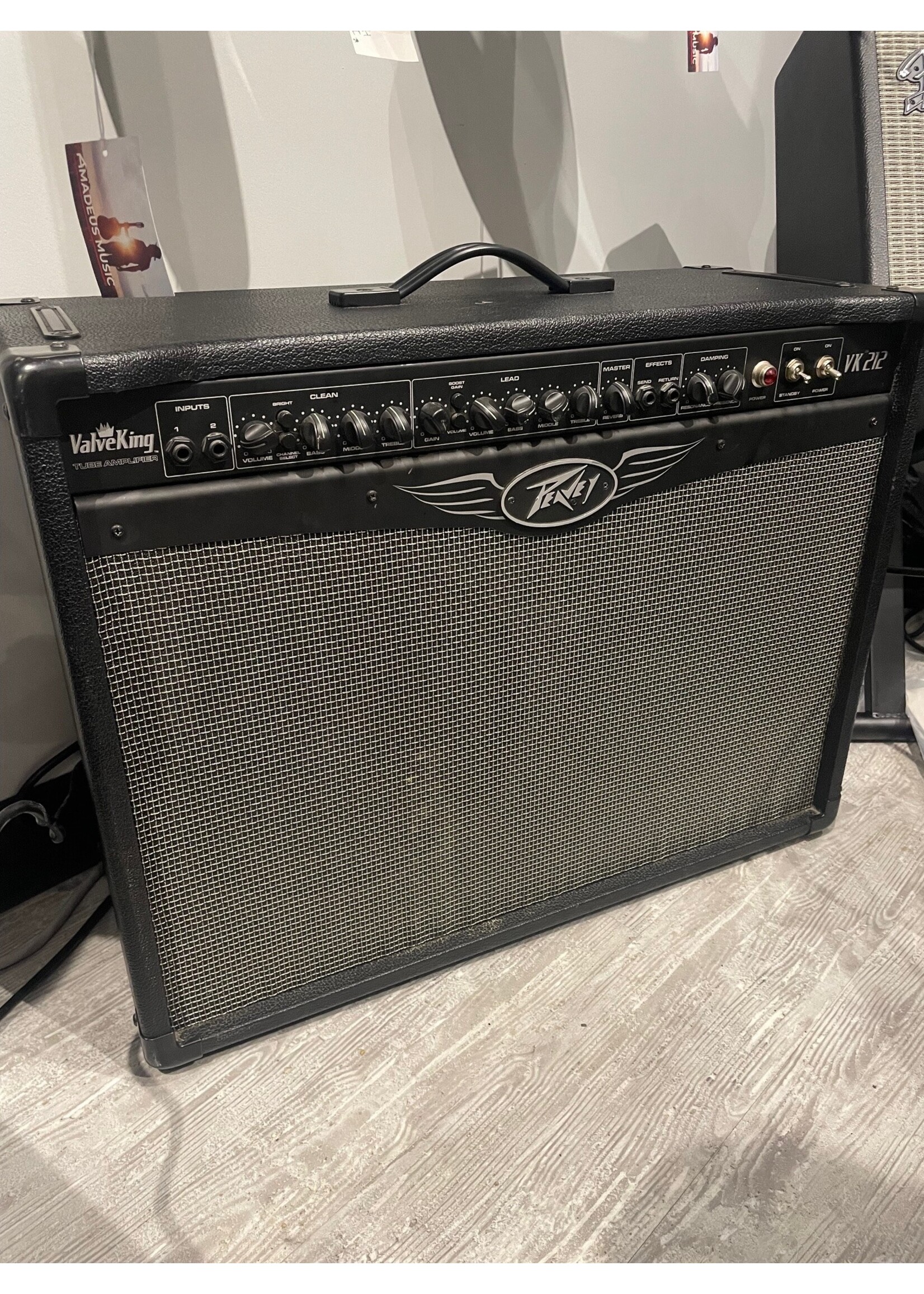 Peavey Pre-Owned Peavey ValveKing VK212 Tube Amplifier