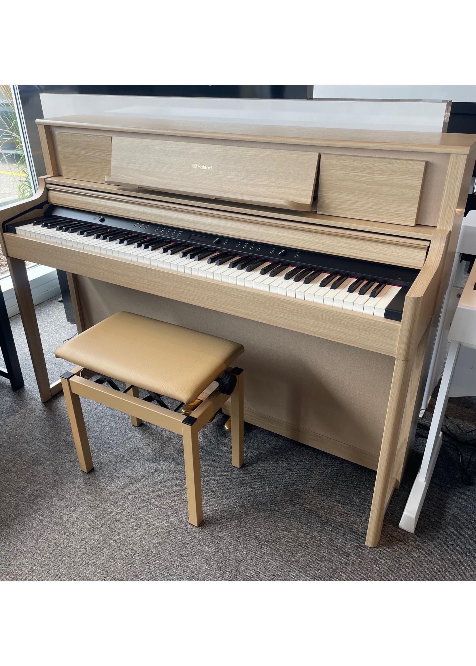 Roland Pre-owned Roland Digital Piano LX705 Light Oak