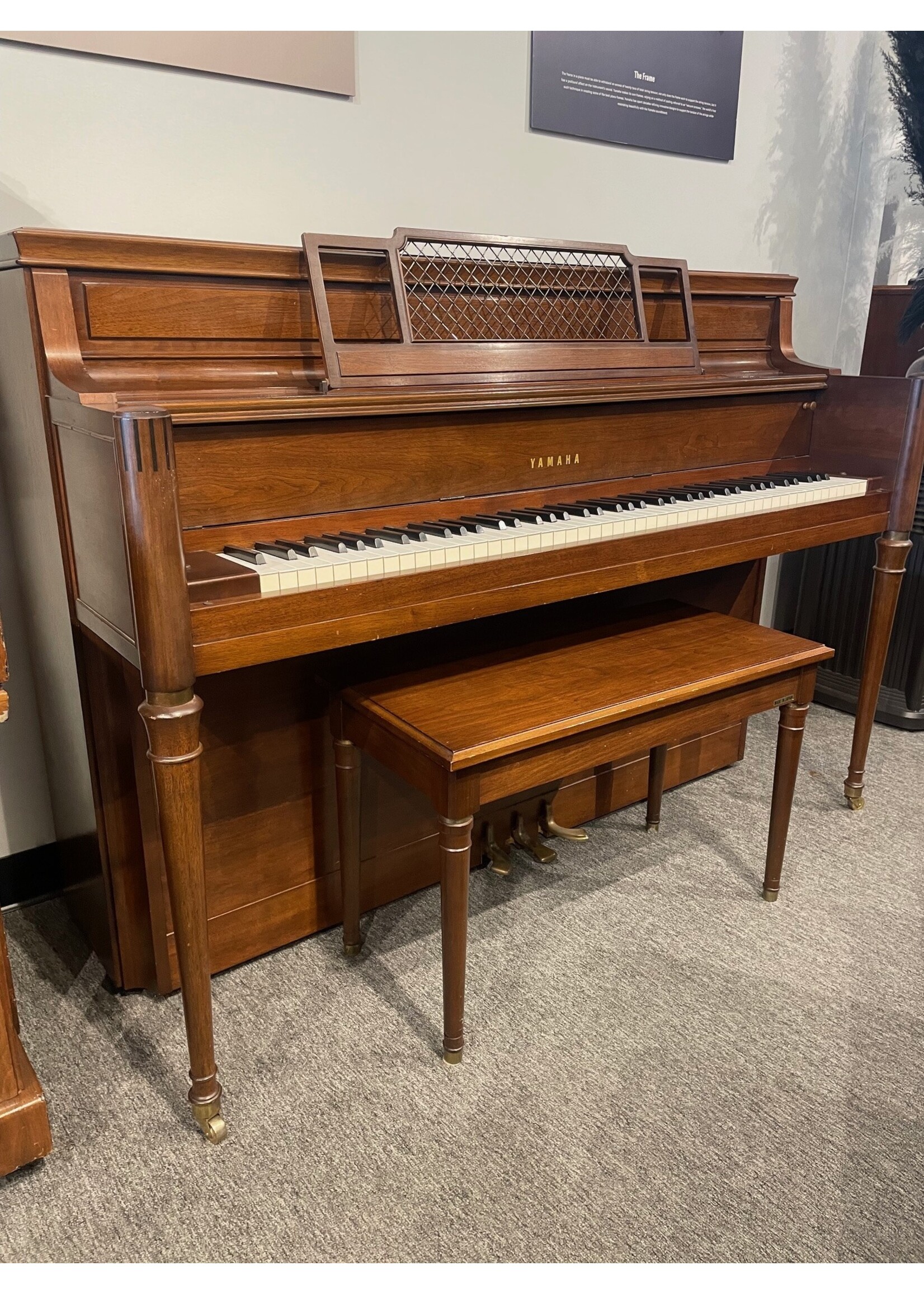 Yamaha Pre-owned Yamaha Acoustic Upright Piano M2F