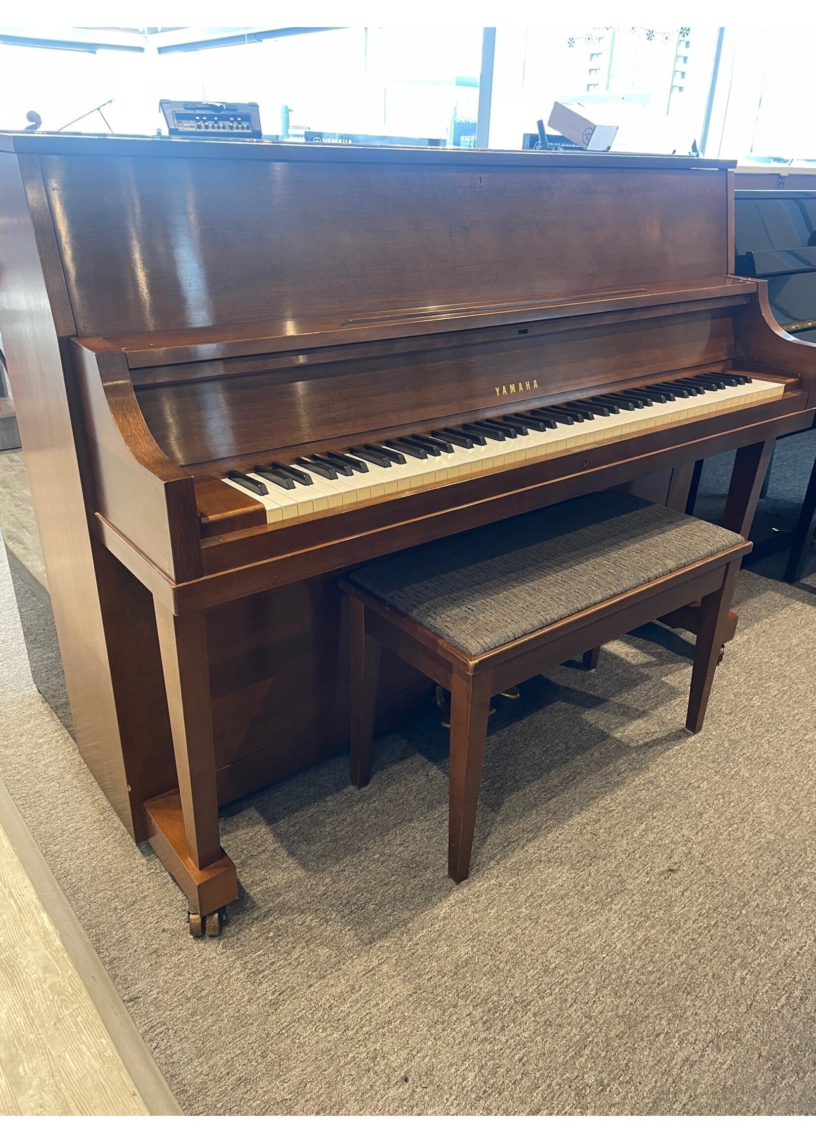 Yamaha Pre-owned Yamaha Upright Piano P2 Satin Walnut