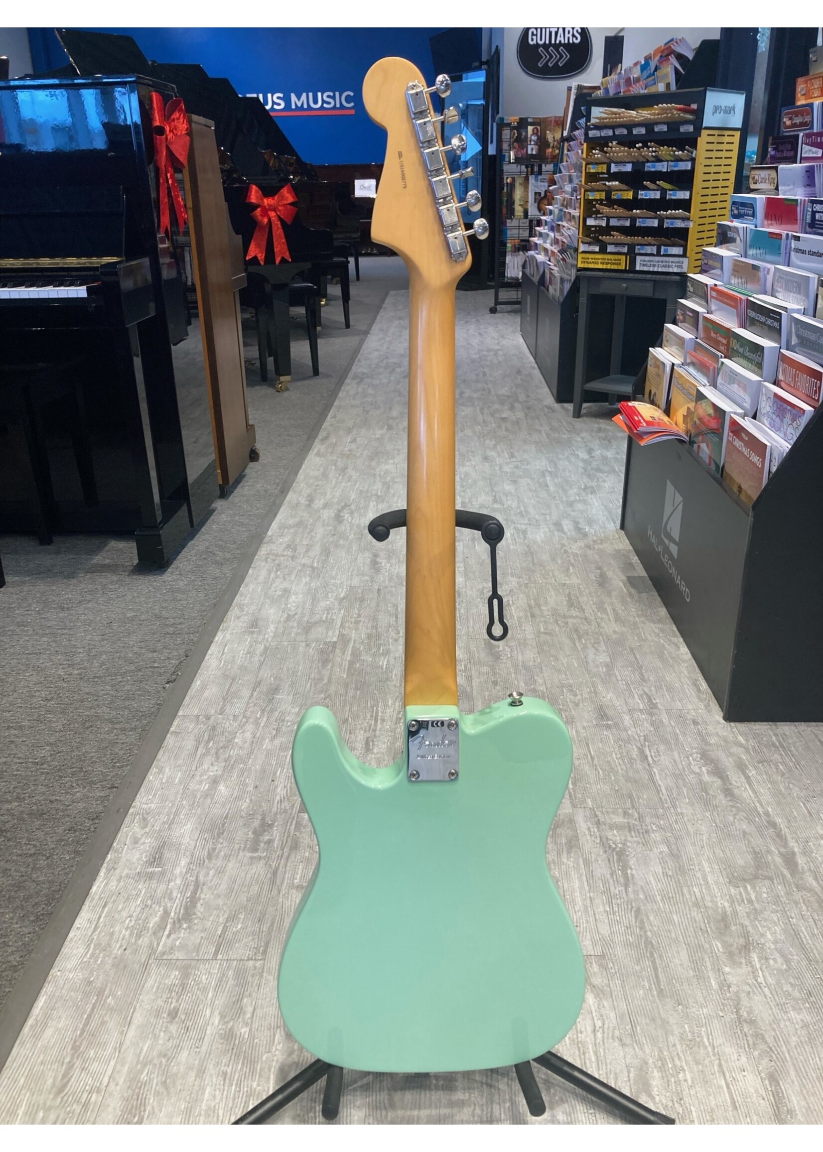 Fender Pre-owned Fender 2018 Limited Edition Parallel Universe Jazz-Tele Surf Green