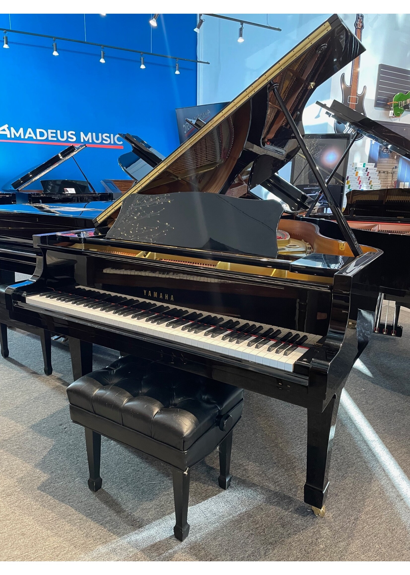 Yamaha Pre-owned Yamaha Grand Piano G3 Polished Ebony