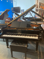 Young Chang Pre-Owned Young Chang Grand Piano K185 Polished Ebony