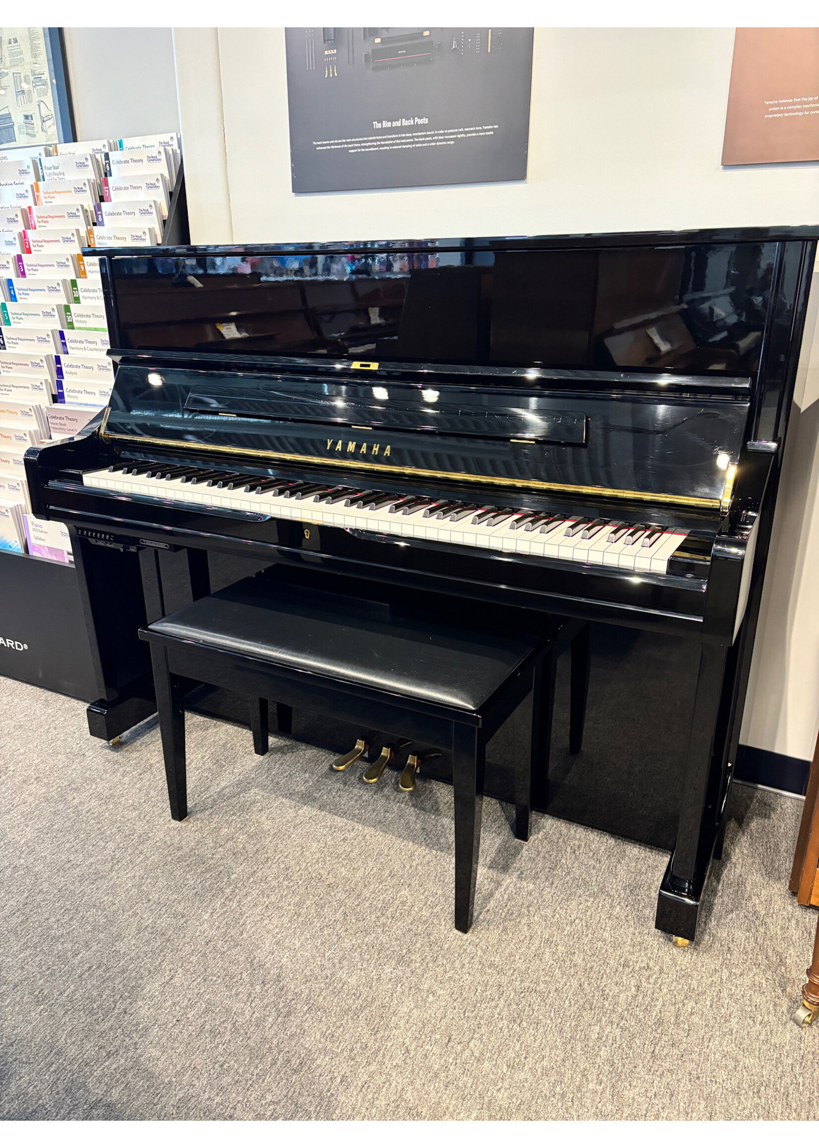 Yamaha Pre-owned Yamaha Upright U1 TransAcoustic Polished Ebony