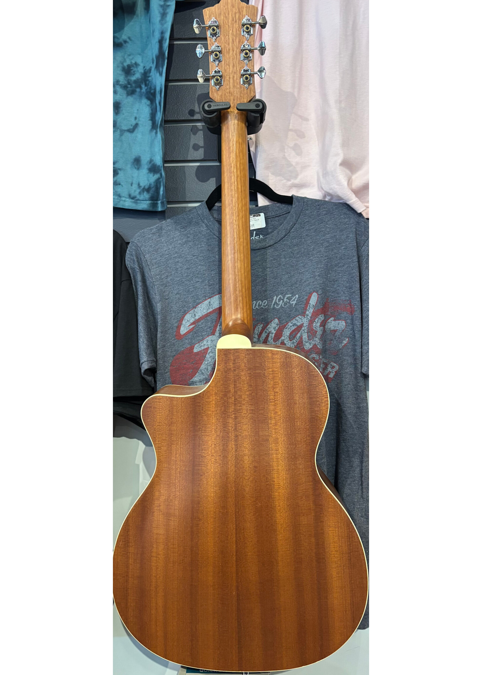 Guild Pre-owned Guild Acoustic Electric OM-240CE