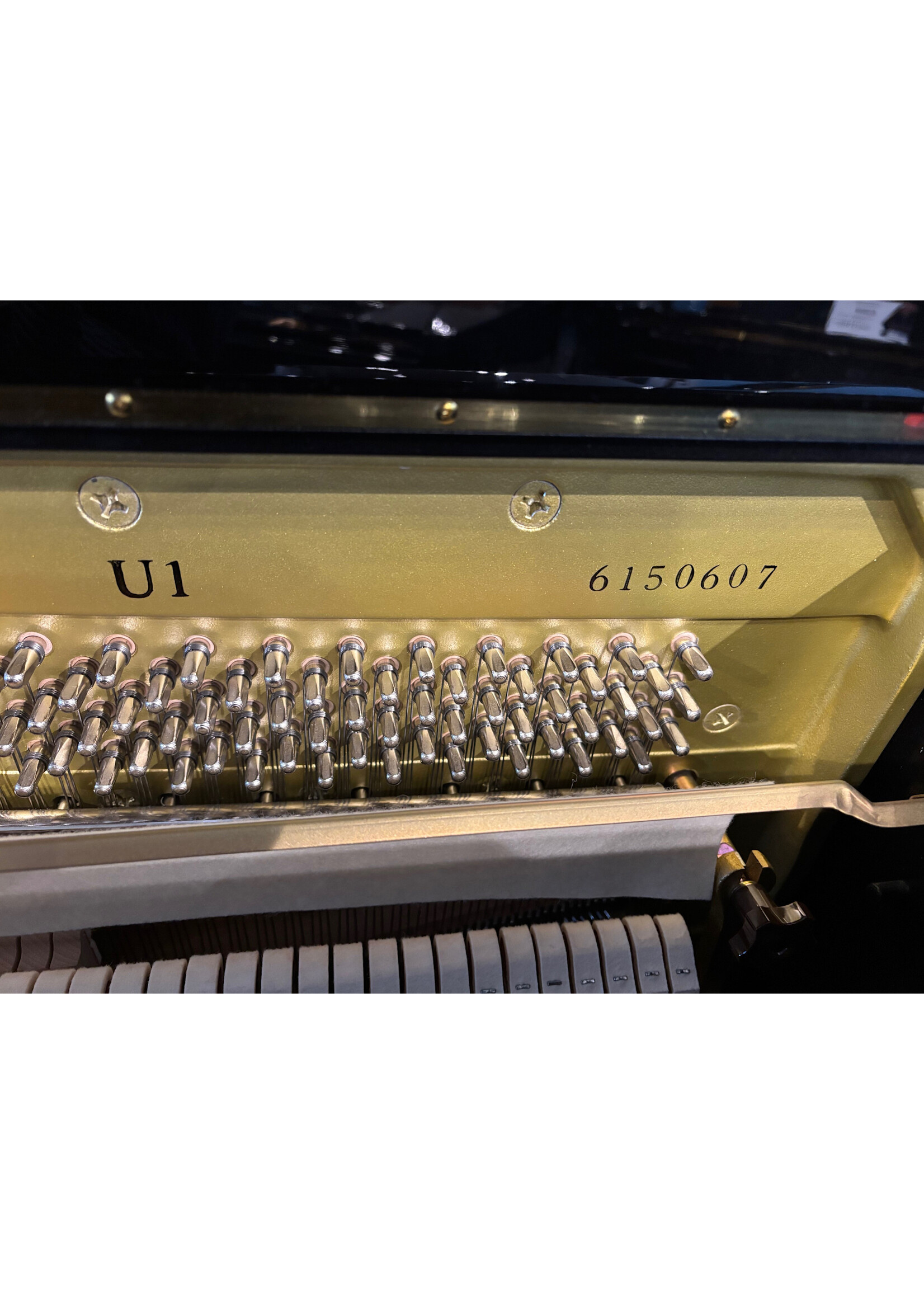 Yamaha Pre-owned Yamaha Upright Piano U1 Polished Ebony