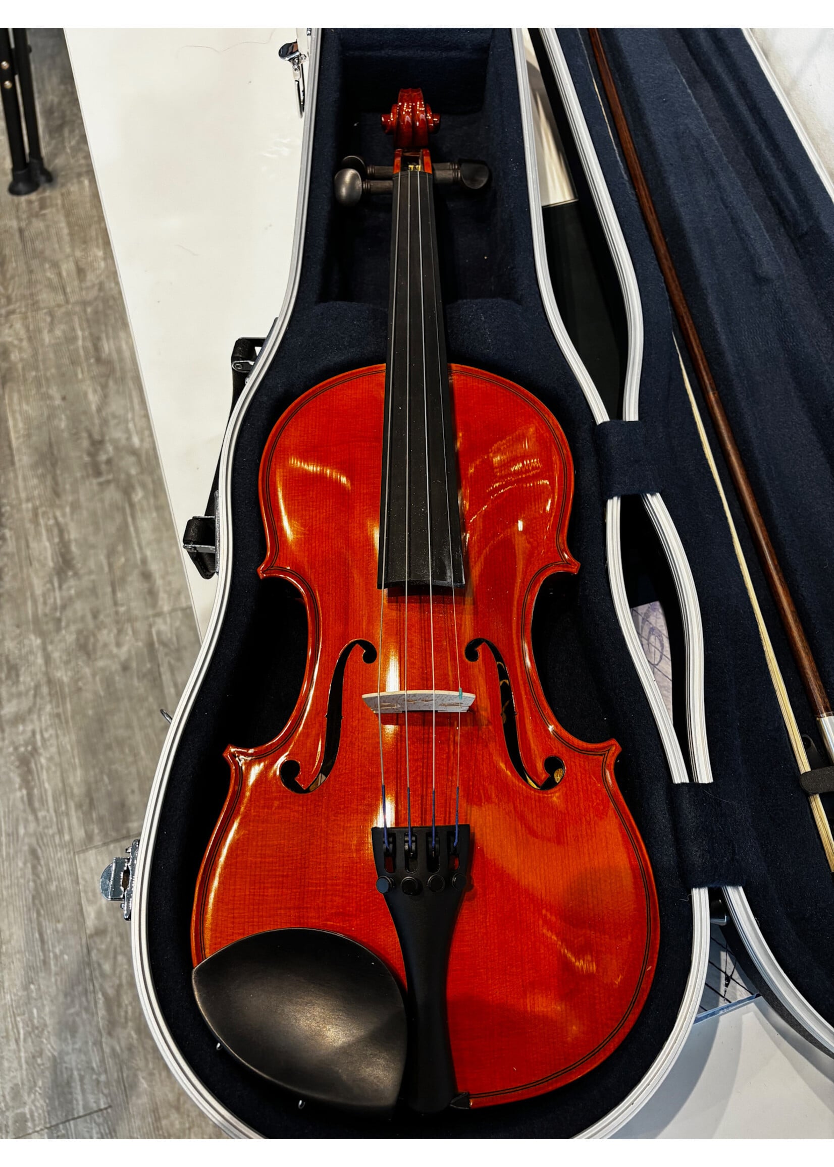 Yamaha Pre-owned Yamaha Violin Student Outfit 4/4  V3SKA44