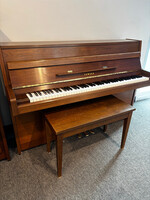 Yamaha Pre-owned Yamaha Upright Piano M5A Satin Walnut