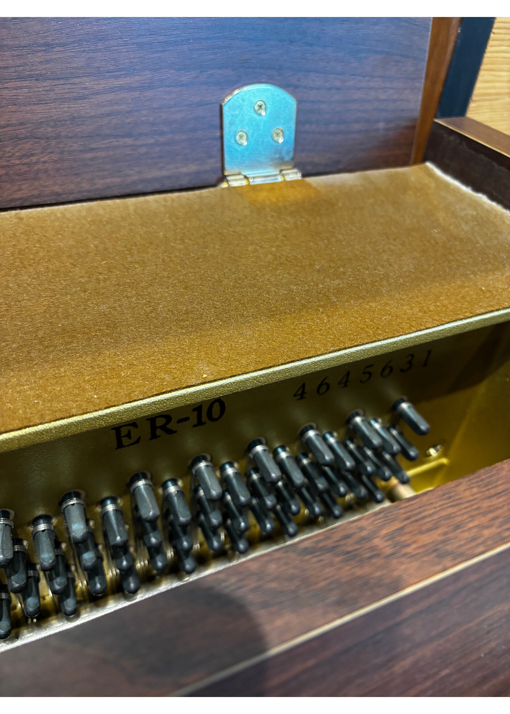 Eterna Pre-owned Eterna Upright Piano Satin Walnut