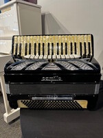 Camillo Pre-owned Camillo Grand Accordion - Full Size