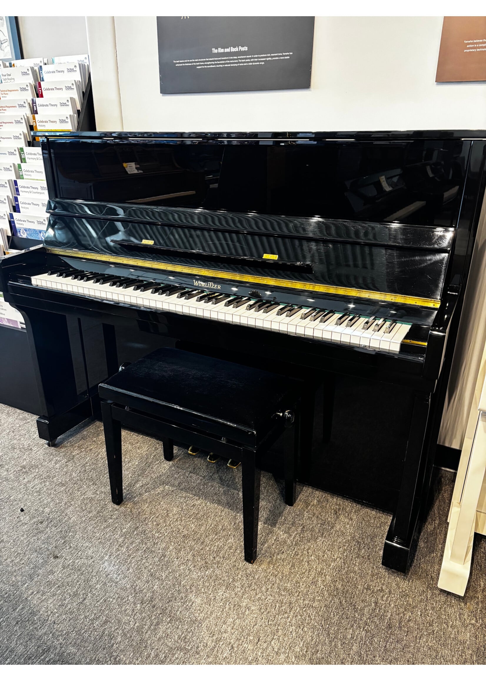 Wurlitzer Pre-owned Wurlitzer Upright Piano WP-60