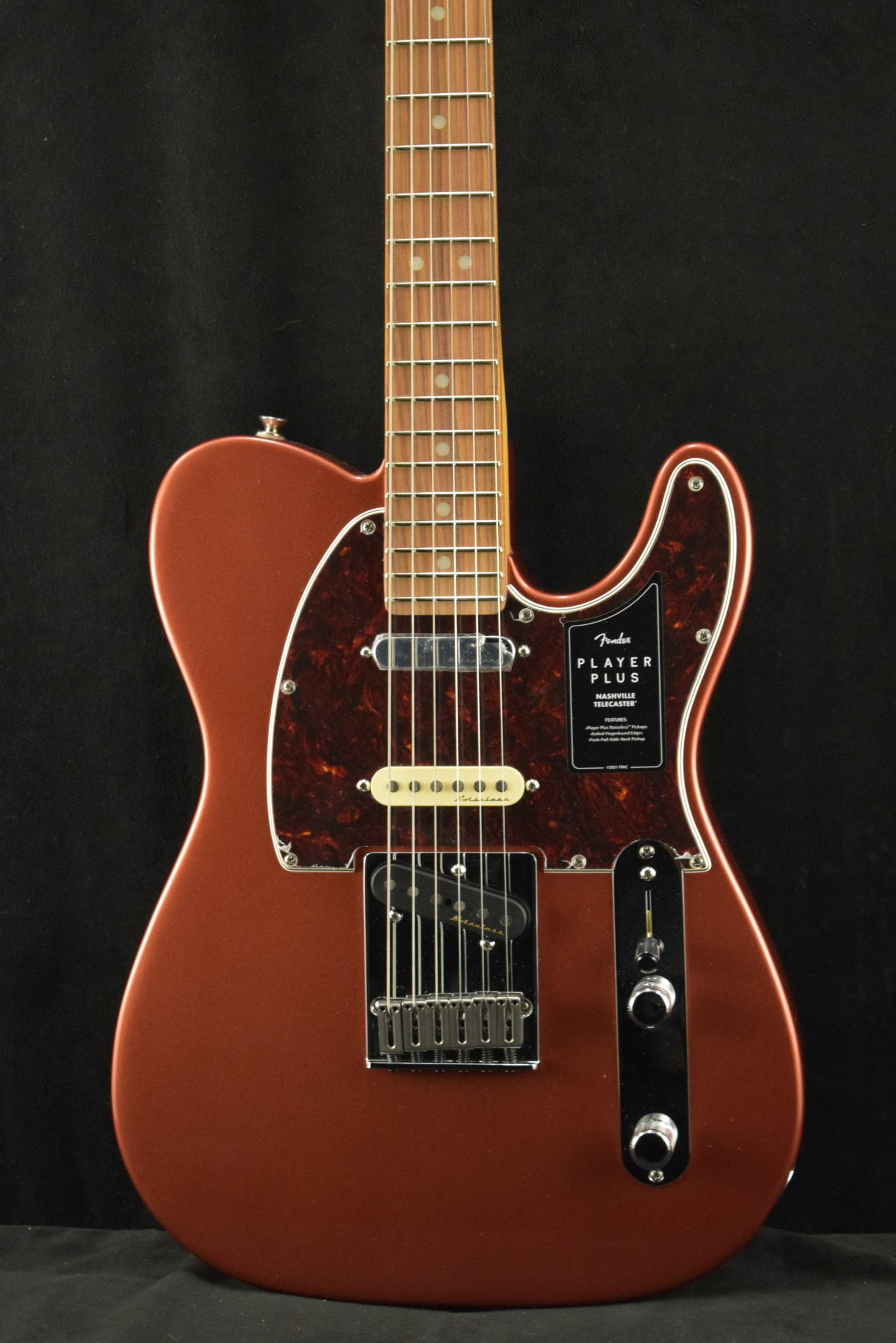 Fender Fender Player Plus Nashville Telecaster Pau Ferro Aged Candy Apple Red