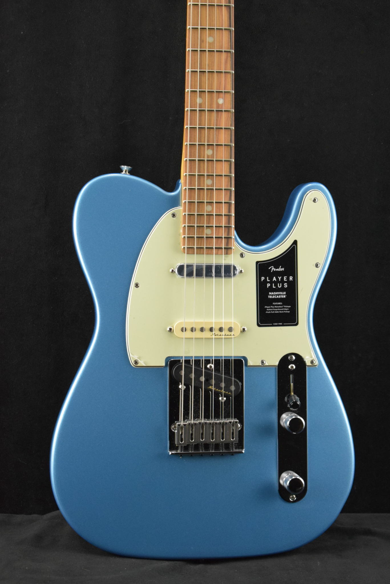 Fender Player Plus Nashville Telecaster Pau Ferro Fingerboard Opal Spark