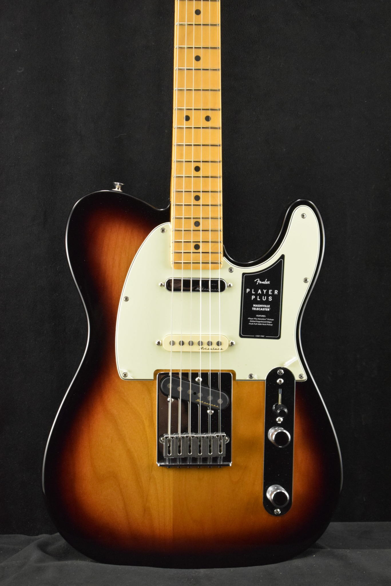 Fingerboard　Telecaster　Fuller's　Sunburst　Maple　3-Color　Guitar　Plus　Player　Fender　Nashville