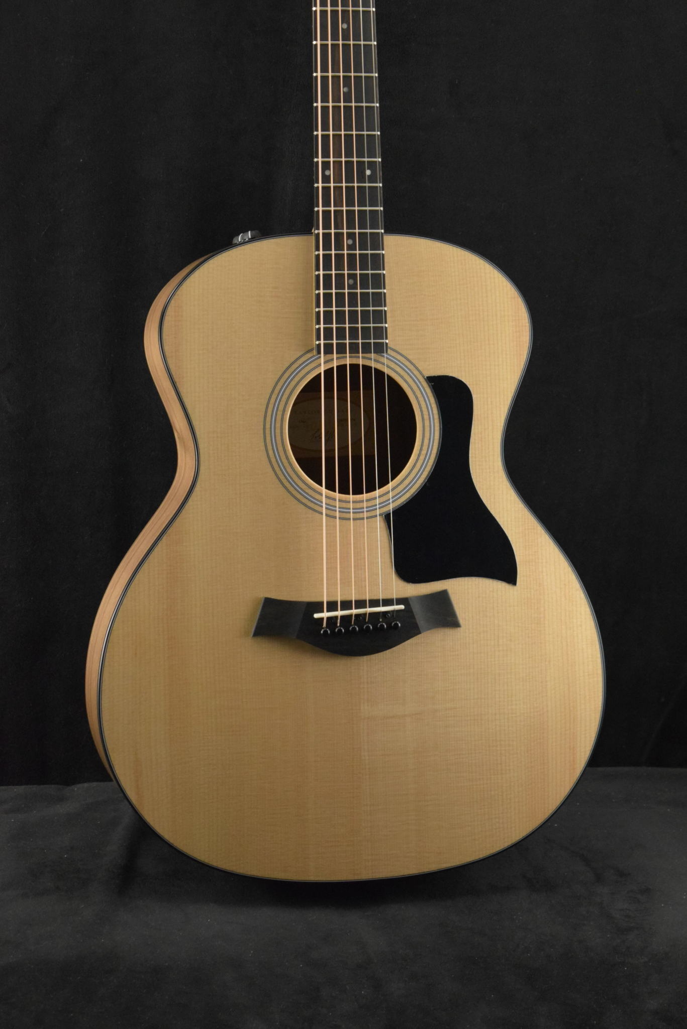 Taylor 114e Natural - Fuller's Guitar