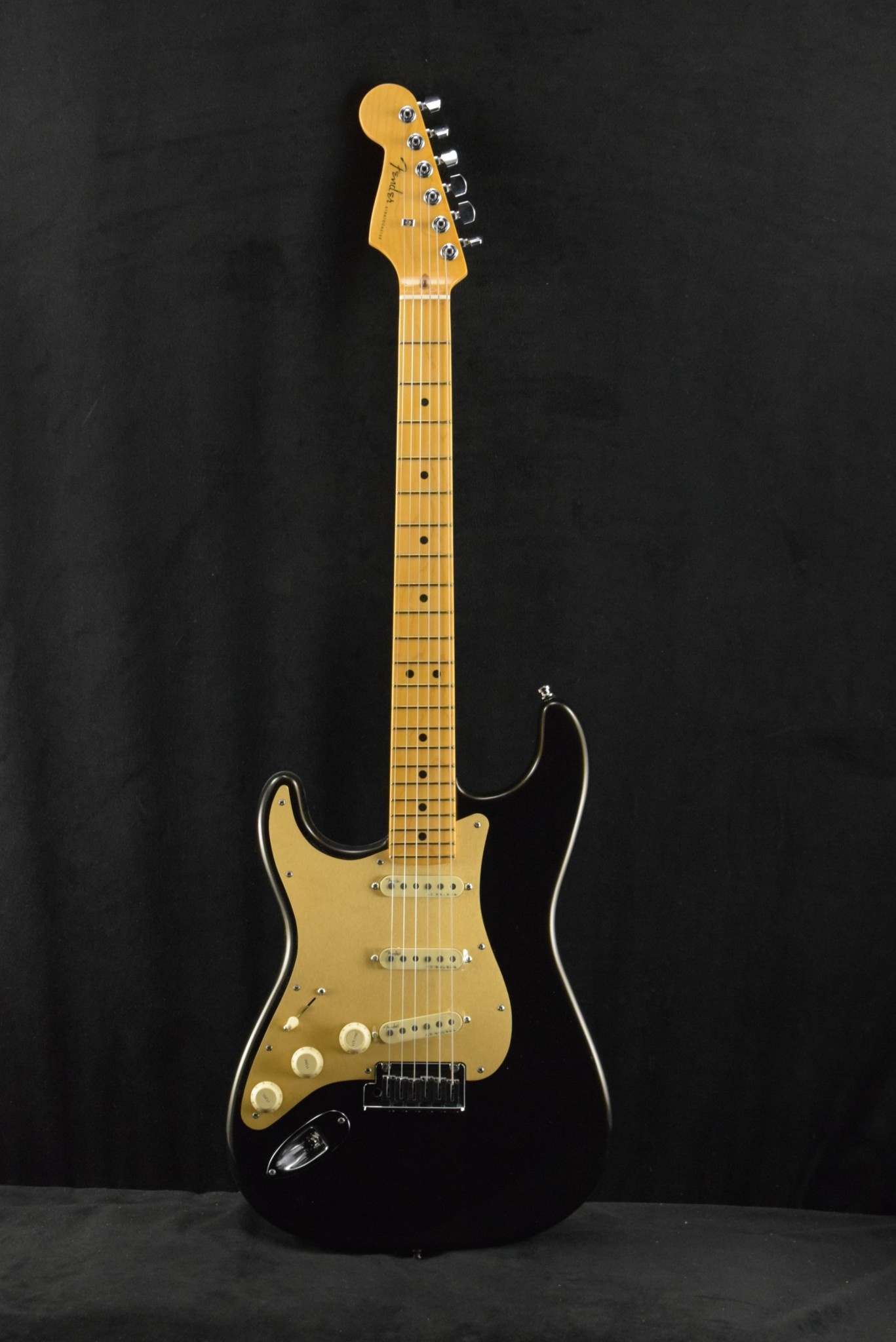 Fender Fender American Ultra Stratocaster Left-Hand Maple Fingerboard Texas Tea