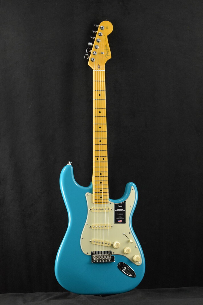 Fender Fender American Professional II Stratocaster Maple Fretboard Miami Blue