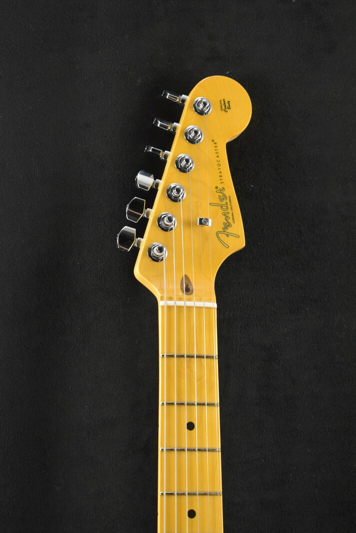 Fender Fender American Professional II Stratocaster Maple Fretboard Miami Blue