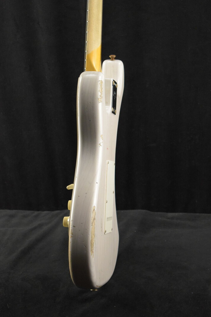 Fender Fender Custom Shop 1957 Stratocaster Relic Aged White Blonde