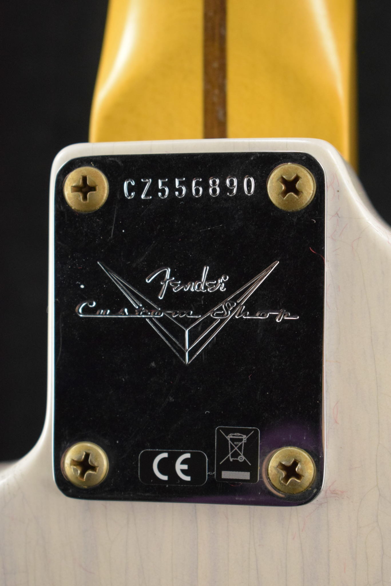 Fender Fender Custom Shop 1957 Stratocaster Relic Aged White Blonde