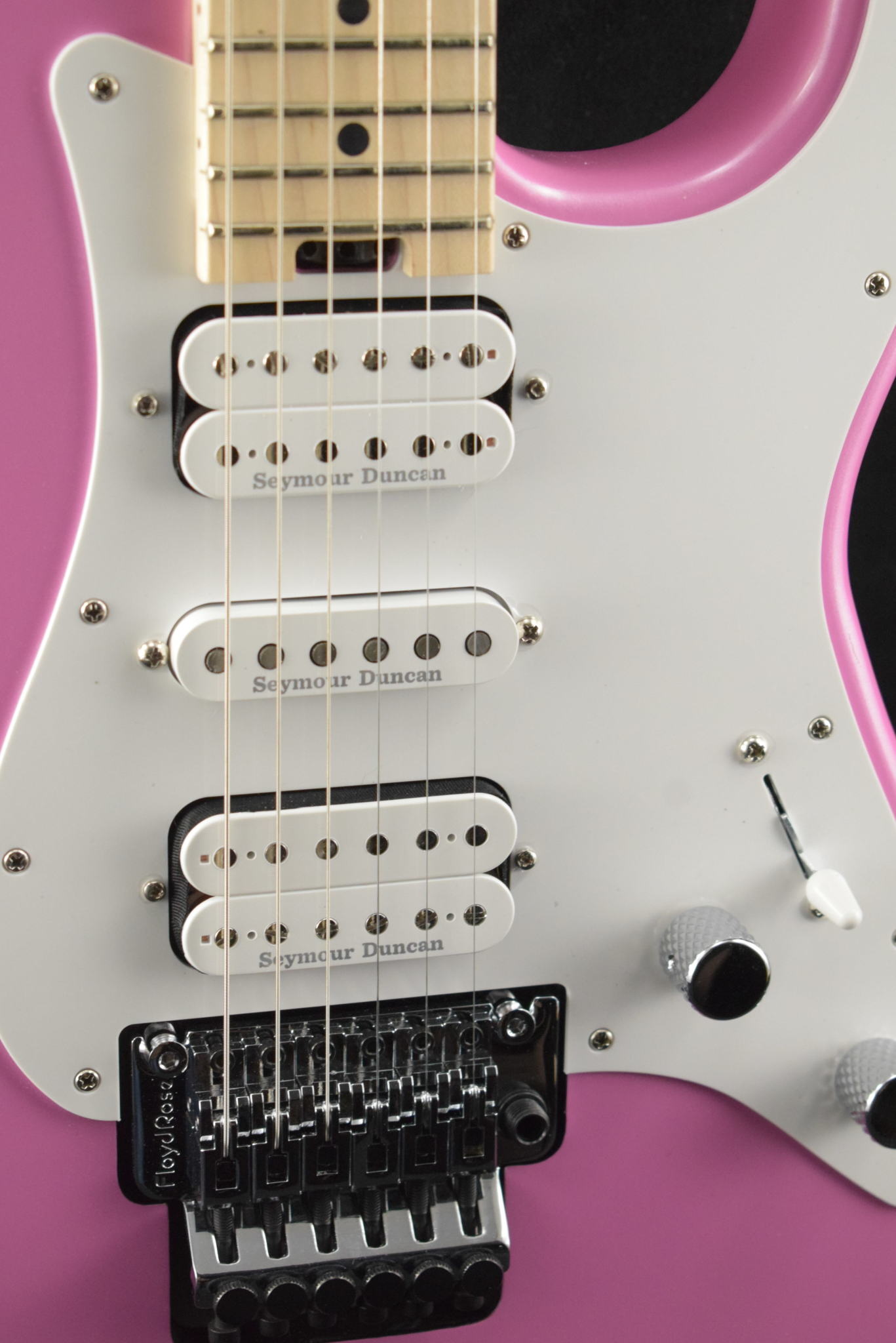 Charvel Charvel Pro-Mod So-Cal Style 1 HSH FR M Platinum Pink